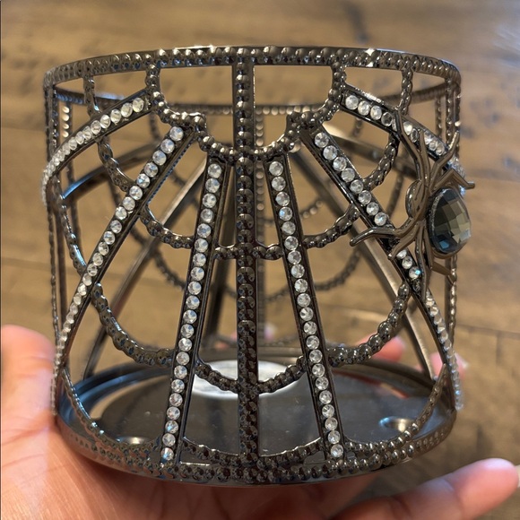 B&BW Spiderweb 3-wick candle holder - Picture 3 of 5
